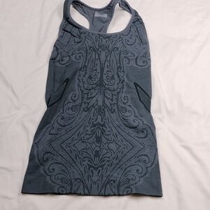Athleta women's medium athletic top
